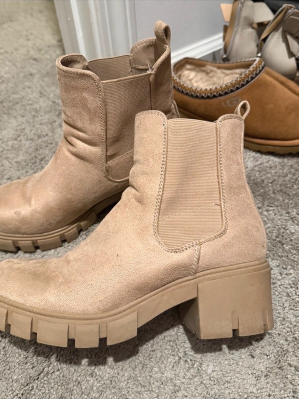 Steve Madden Tan Suede Chelsea Lug Booties